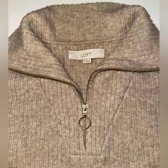 LOFT Women’s Sweater Small Tan Wool Blend 1/4 Zip Pullover Gold Zipper - Picture 8 of 8